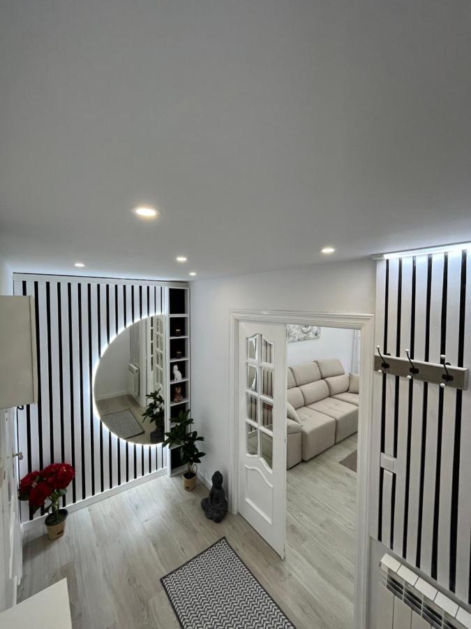 Apartamentos C&E อาโร ภายนอก รูปภาพ